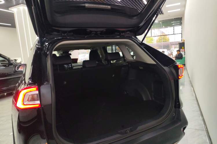 Used Toyota Wildlander 2021 2.0L CVT Two-Wheel Drive Luxury Edition Trunk