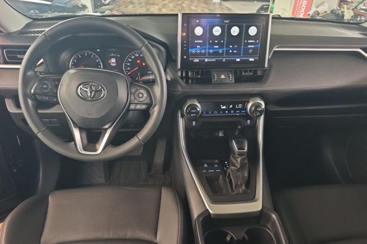 Used Toyota Wildlander 2021 2.0L CVT Two-Wheel Drive Luxury Edition Center Console
