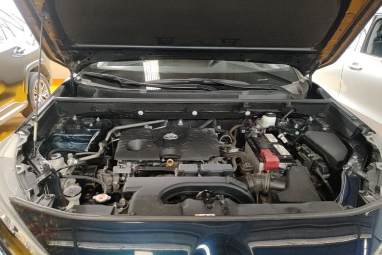 Used Toyota Wildlander 2021 2.0L CVT Two-Wheel Drive Luxury Edition Engine Bay