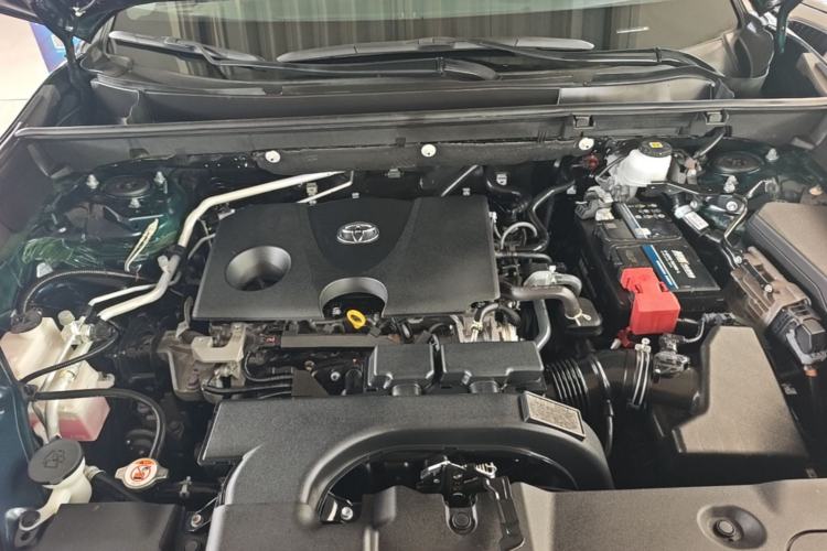 Used Toyota Wildlander 2021 2.0L CVT Two-Wheel Drive Luxury Edition Engine Bay