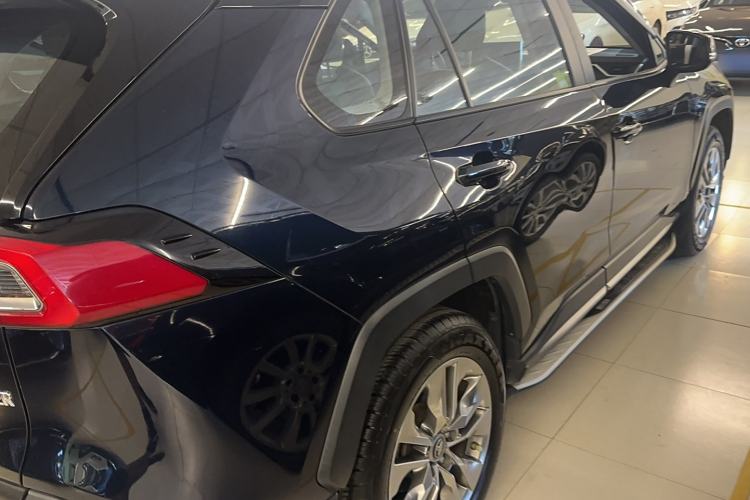 Used Toyota Wildlander 2021 2.0L CVT Two-Wheel Drive Luxury Edition Exterior 5