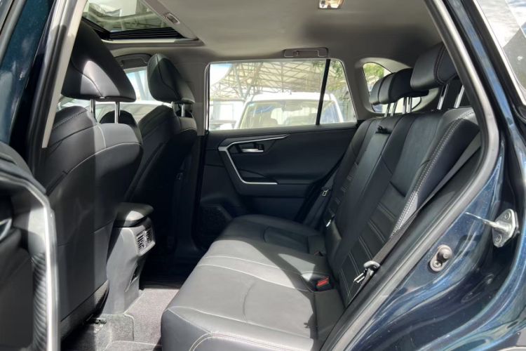Used Toyota Wildlander 2021 2.0L CVT Two-Wheel Drive Luxury Edition Interior 1