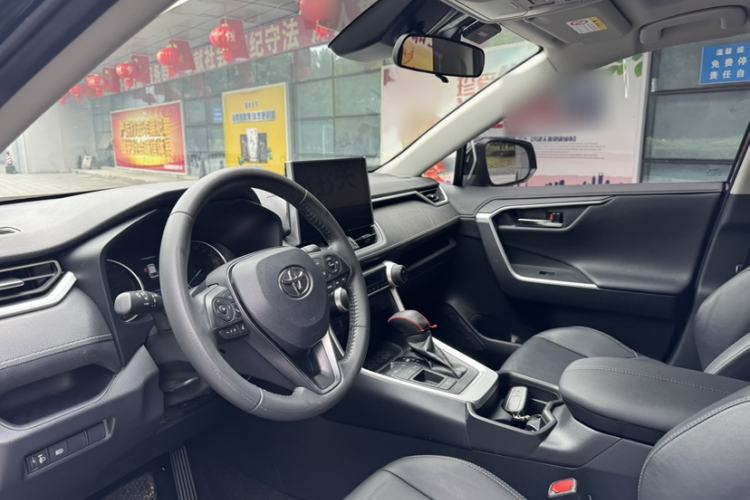 Used Toyota Wildlander 2021 Dual-Engine 2.5L E-CVT Two-Wheel Drive Luxury Edition Interior 3