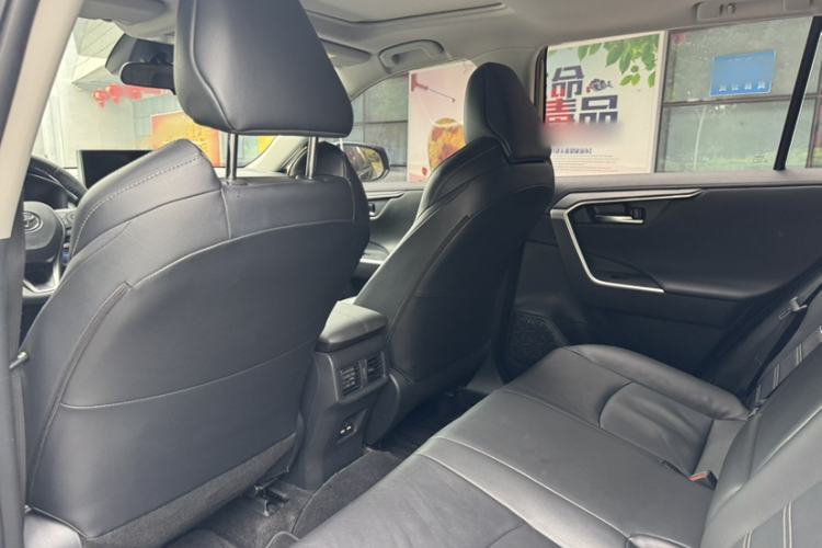 Used Toyota Wildlander 2021 Dual-Engine 2.5L E-CVT Two-Wheel Drive Luxury Edition Interior 4