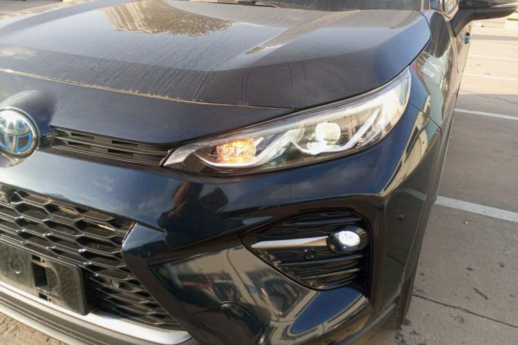 Used Toyota Wildlander 2021 Dual-Engine 2.5L E-CVT Two-Wheel Drive Luxury Edition Left Front Headlight