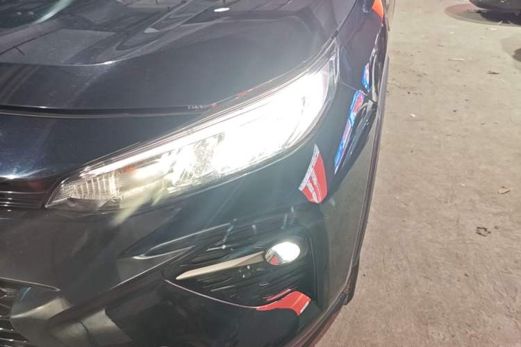Used Toyota Wildlander 2021 Dual-Engine 2.5L E-CVT Two-Wheel Drive Luxury Edition Left Front Headlight