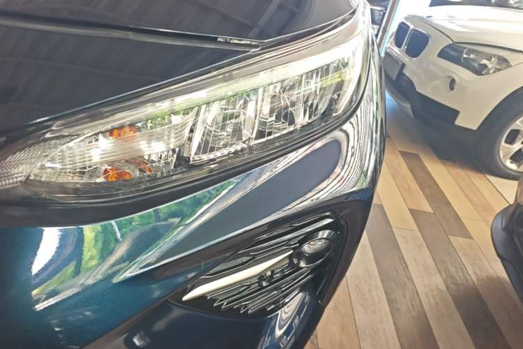 Used Toyota Wildlander 2021 2.0L CVT Two-Wheel Drive Luxury Edition Left Front Headlight
