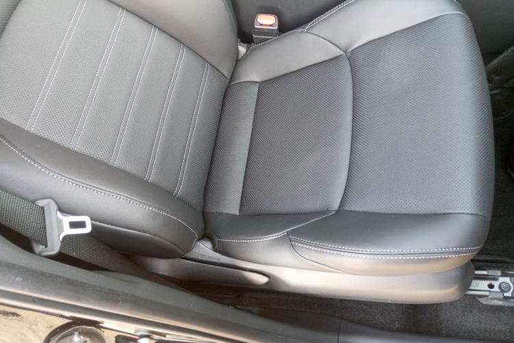 Used Toyota Wildlander 2021 Dual-Engine 2.5L E-CVT Two-Wheel Drive Luxury Edition Right Front Seat