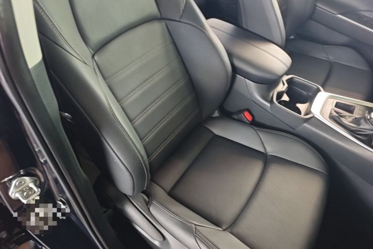 Used Toyota Wildlander 2021 2.0L CVT Two-Wheel Drive Luxury Edition Right Front Seat