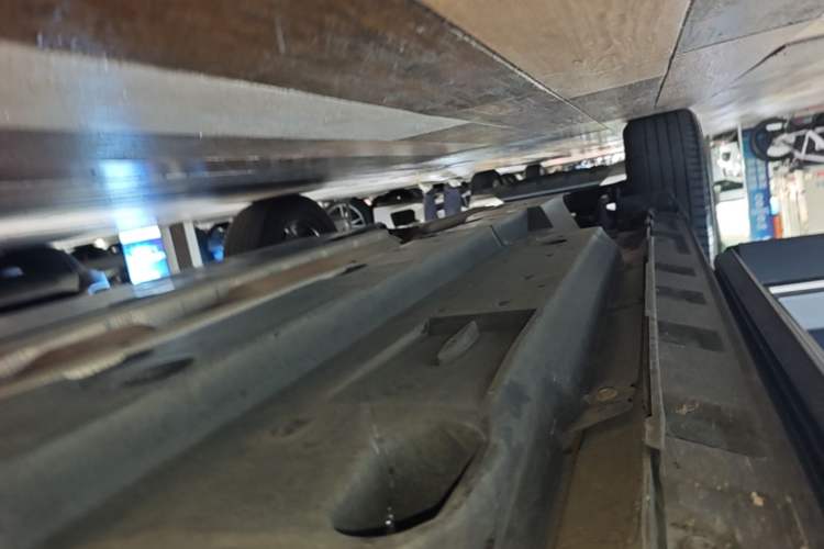 Used Toyota Wildlander 2021 2.0L CVT Two-Wheel Drive Luxury Edition Right Side Sill