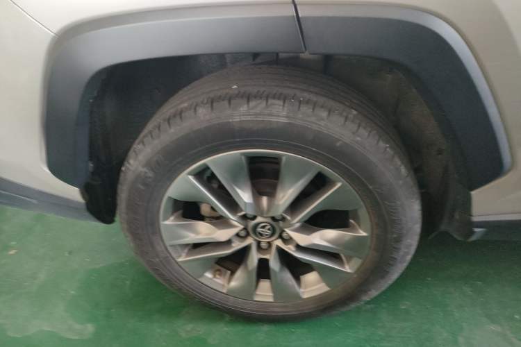 Used Toyota Wildlander 2021 2.0L CVT Two-Wheel Drive Luxury Edition Exterior 8