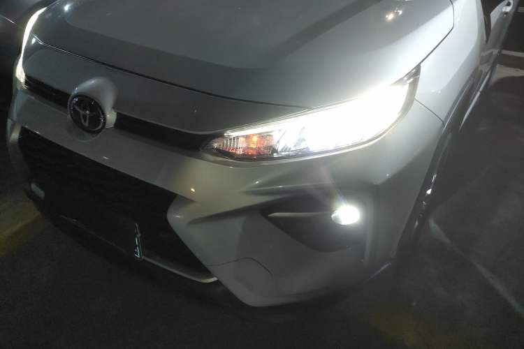 Used Toyota Wildlander 2021 2.0L CVT Two-Wheel Drive Luxury Edition Left Front Headlight