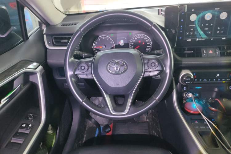 Used Toyota Wildlander 2021 2.0L CVT Two-Wheel Drive Luxury Edition Steering Wheel
