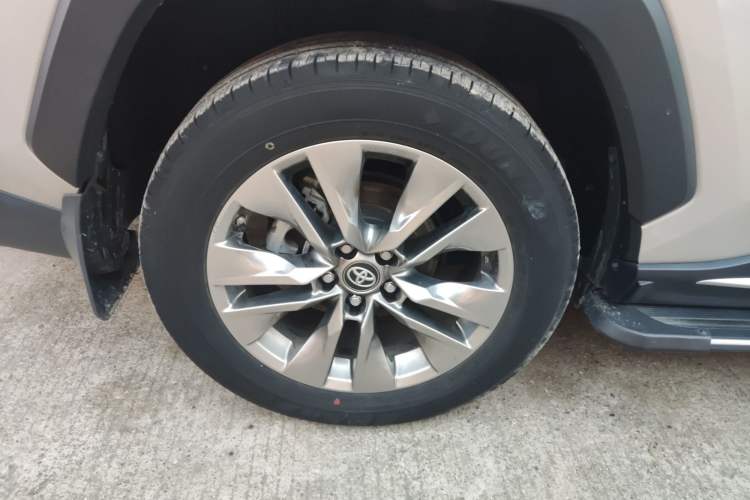 Used Toyota Wildlander 2021 2.0L CVT 4x4 Luxury Edition Exterior 4