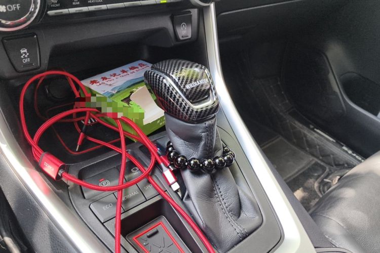 Used Toyota Wildlander 2021 2.0L CVT Two-Wheel Drive Luxury Edition Gear Lever