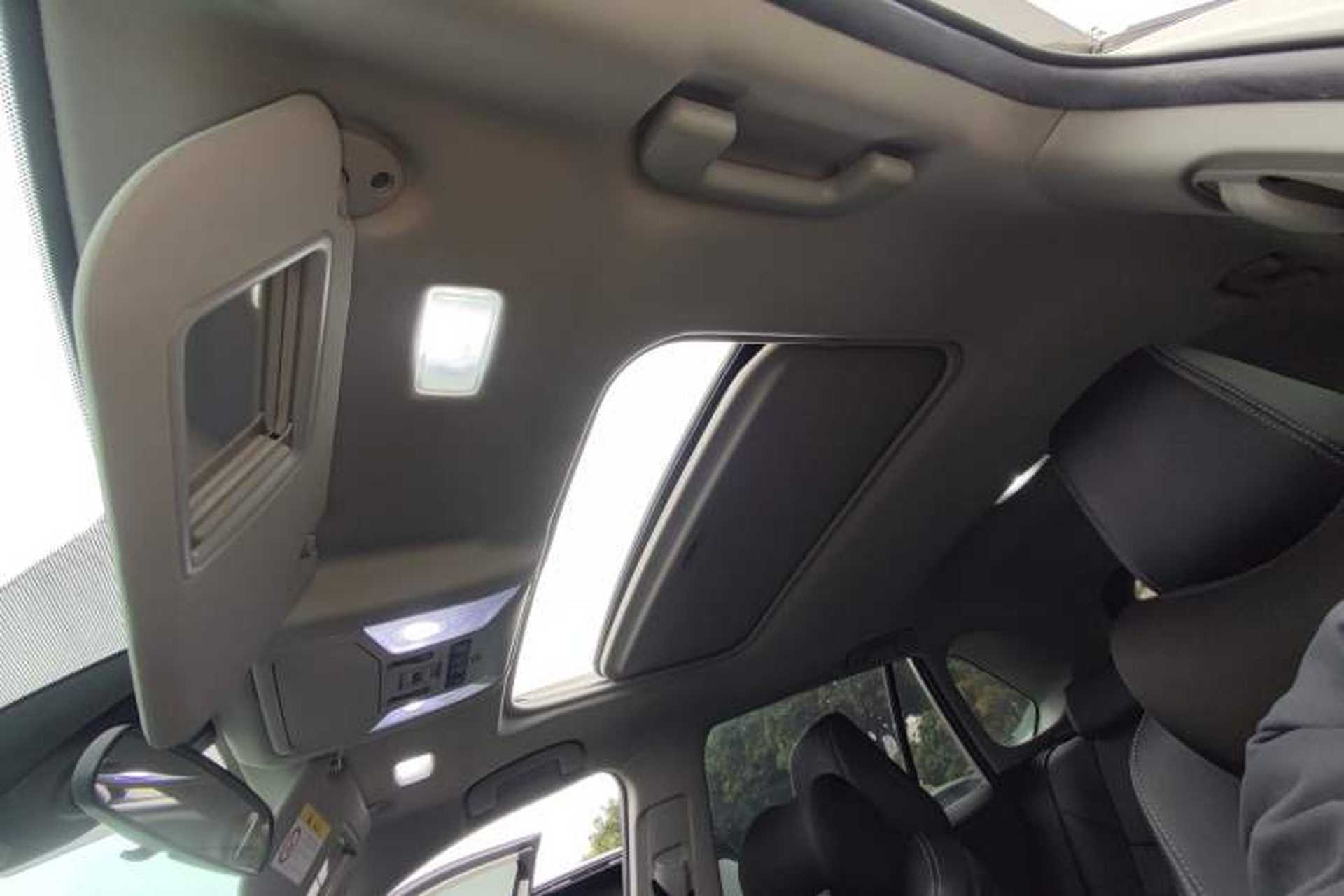 Used Toyota Wildlander 2021 2.0L CVT 4x4 Luxury Edition Headliner