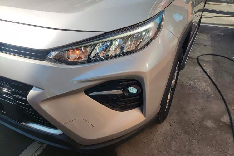Used Toyota Wildlander 2021 2.0L CVT 4x4 Luxury Edition Left Front Headlight