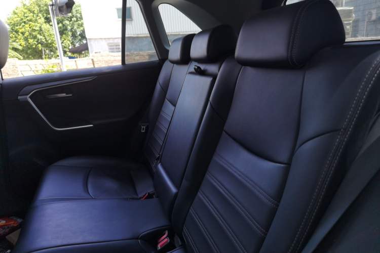 Used Toyota Wildlander 2021 2.0L CVT Two-Wheel Drive Luxury Edition Left Rear Seat