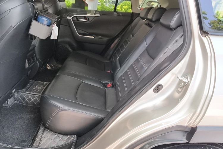 Used Toyota Wildlander 2021 2.0L CVT Two-Wheel Drive Luxury Edition Left Rear Seat