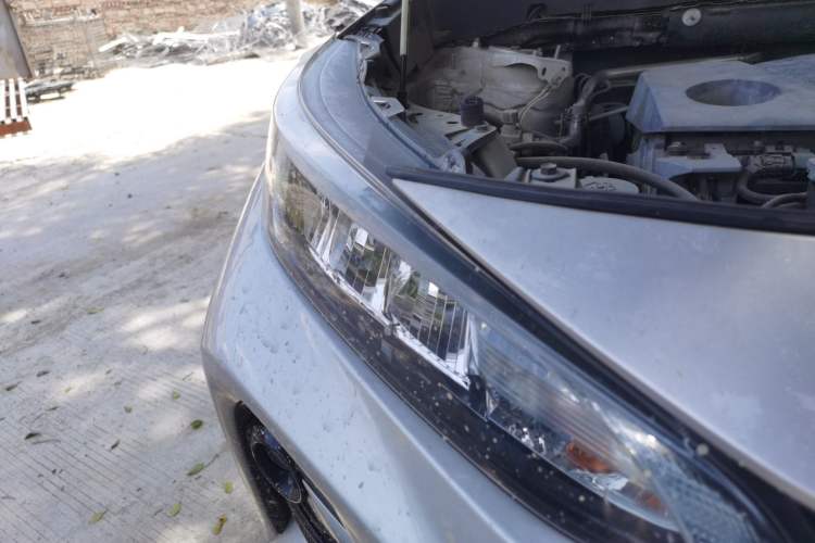 Used Toyota Wildlander 2021 2.0L CVT Two-Wheel Drive Luxury Edition Right Front Headlight