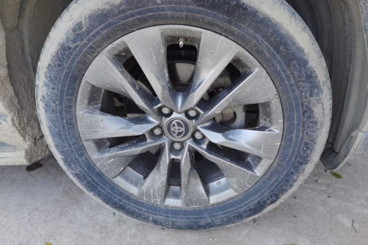 Used Toyota Wildlander 2021 2.0L CVT Two-Wheel Drive Luxury Edition Right Front Wheel Hub