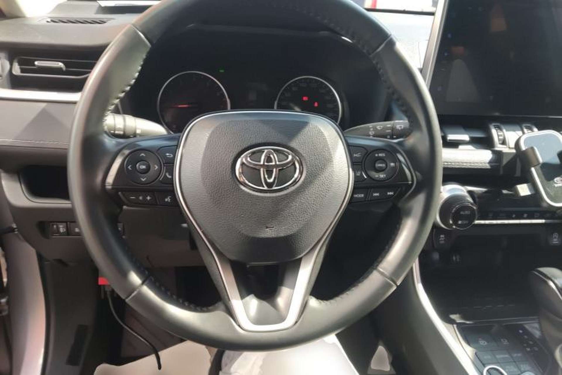 Used Toyota Wildlander 2021 2.0L CVT 4x4 Luxury Edition Steering Wheel