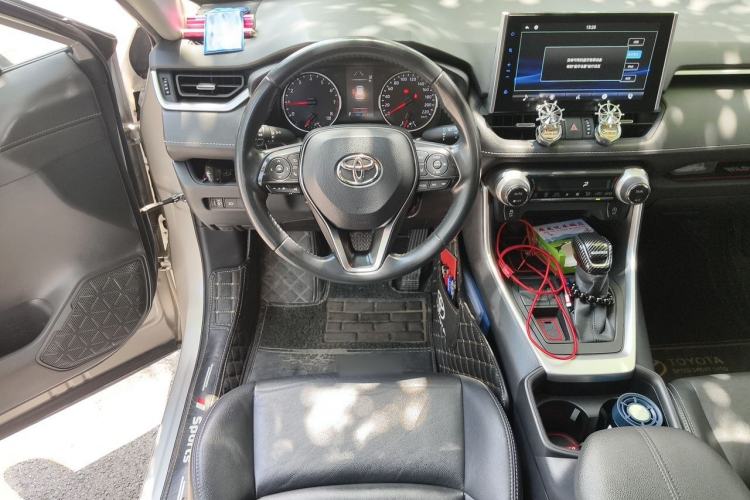 Used Toyota Wildlander 2021 2.0L CVT Two-Wheel Drive Luxury Edition Steering Wheel