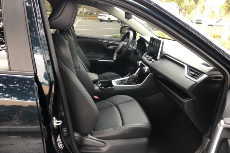 Used Toyota Wildlander 2021 Dual-Engine 2.5L E-CVT Two-Wheel Drive Luxury Edition Interior 2