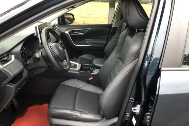 Used Toyota Wildlander 2021 Dual-Engine 2.5L E-CVT Two-Wheel Drive Luxury Edition Interior 3