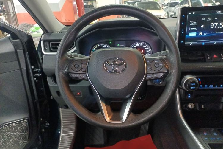 Used Toyota Wildlander 2021 Dual-Engine 2.5L E-CVT Two-Wheel Drive Luxury Edition Steering Wheel