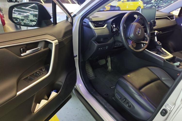 Used Toyota Wildlander 2021 Dual-Engine 2.5L E-CVT Two-Wheel Drive Luxury Edition Driver Seat