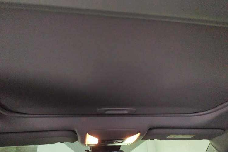 Used Toyota Wildlander 2021 2.0L CVT Two-Wheel Drive Luxury Edition Headliner