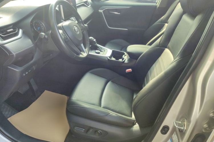 Used Toyota Wildlander 2021 Dual-Motor 2.5L E-CVT Four-Wheel Drive Luxury Edition Left Front Seat