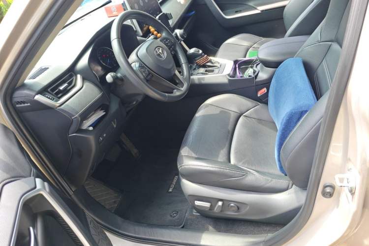Used Toyota Wildlander 2021 Dual-Engine 2.5L E-CVT Two-Wheel Drive Luxury Edition Left Front Seat