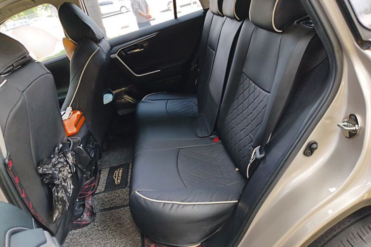 Used Toyota Wildlander 2021 2.0L CVT 4x4 Luxury Edition Left Rear Seat