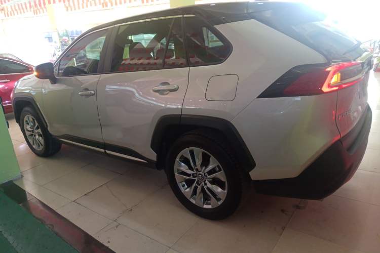 Used Toyota Wildlander 2021 2.0L CVT 4x4 Luxury Edition Left Side