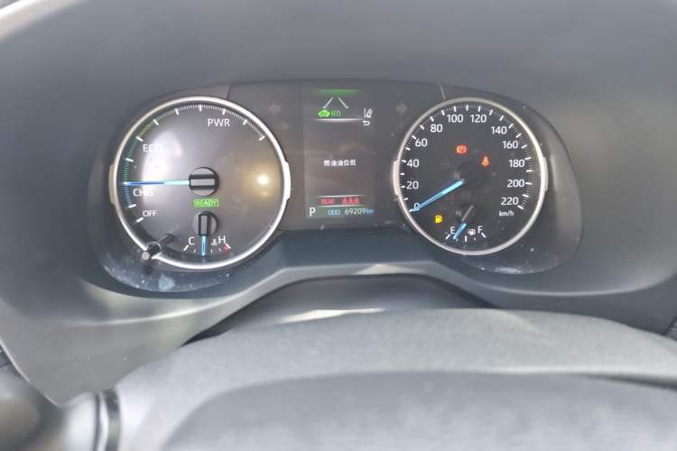 Used Toyota Wildlander 2021 Dual-Engine 2.5L E-CVT Two-Wheel Drive Luxury Edition Odometer Close Up