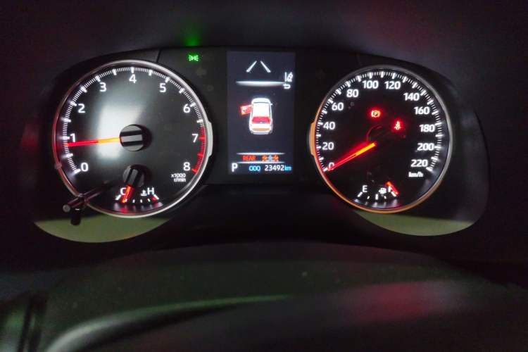 Used Toyota Wildlander 2021 2.0L CVT Two-Wheel Drive Luxury Edition Odometer Close Up