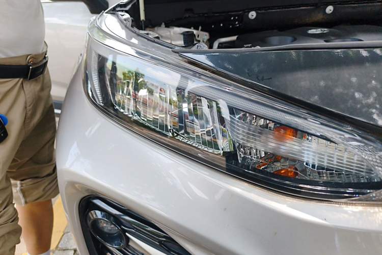 Used Toyota Wildlander 2021 2.0L CVT 4x4 Luxury Edition Right Front Headlight