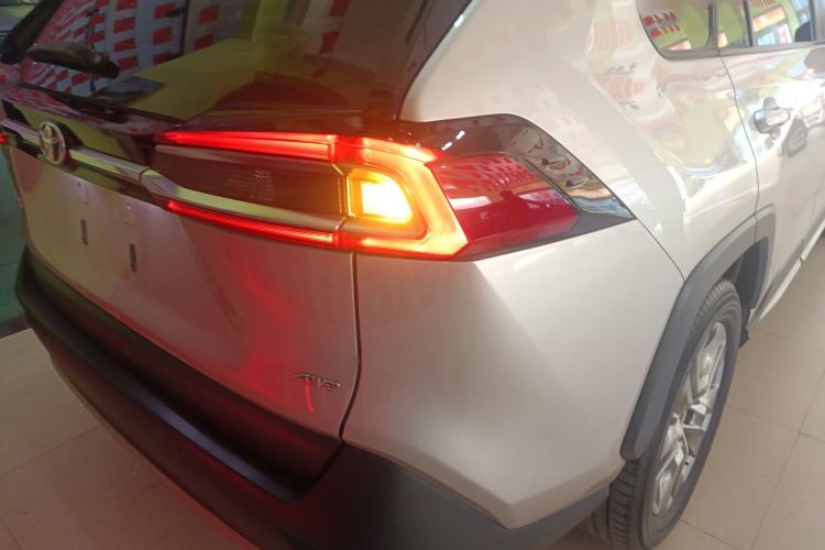 Used Toyota Wildlander 2021 2.0L CVT 4x4 Luxury Edition Right Rear Taillight