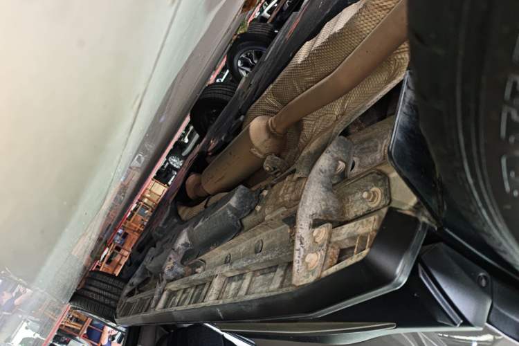 Used Toyota Wildlander 2021 Dual-Engine 2.5L E-CVT Two-Wheel Drive Luxury Edition Right Side Sill