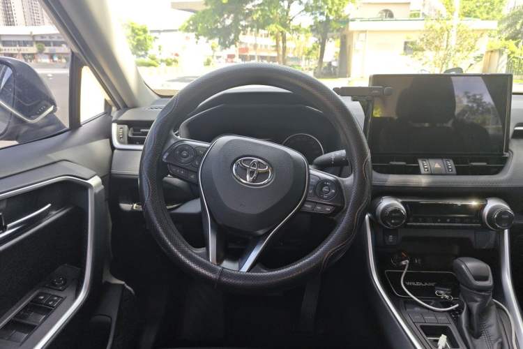 Used Toyota Wildlander 2021 Dual-Engine 2.5L E-CVT Two-Wheel Drive Luxury Edition Steering Wheel