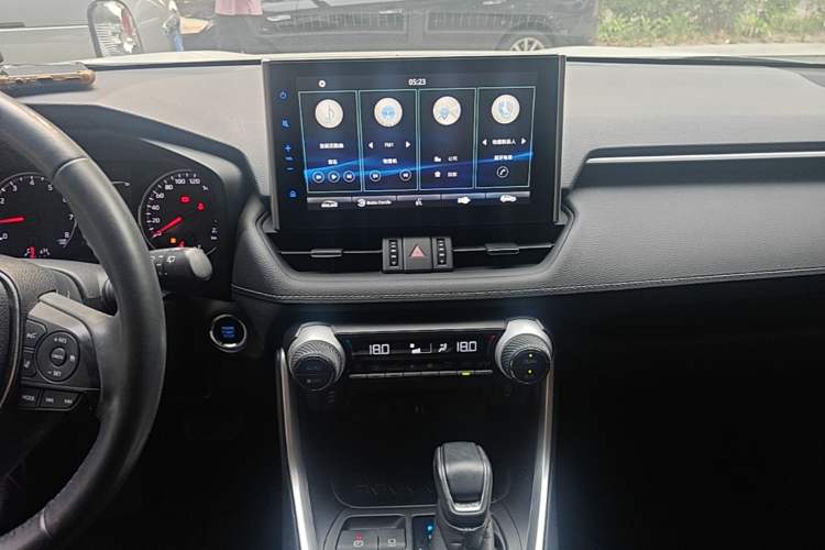 Used Toyota Wildlander 2021 2.0L CVT Two-Wheel Drive Luxury Edition Audio And AC Panel