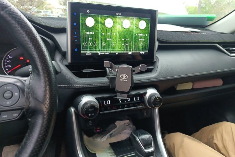 Used Toyota Wildlander 2021 2.0L CVT Two-Wheel Drive Luxury Edition Audio And AC Panel