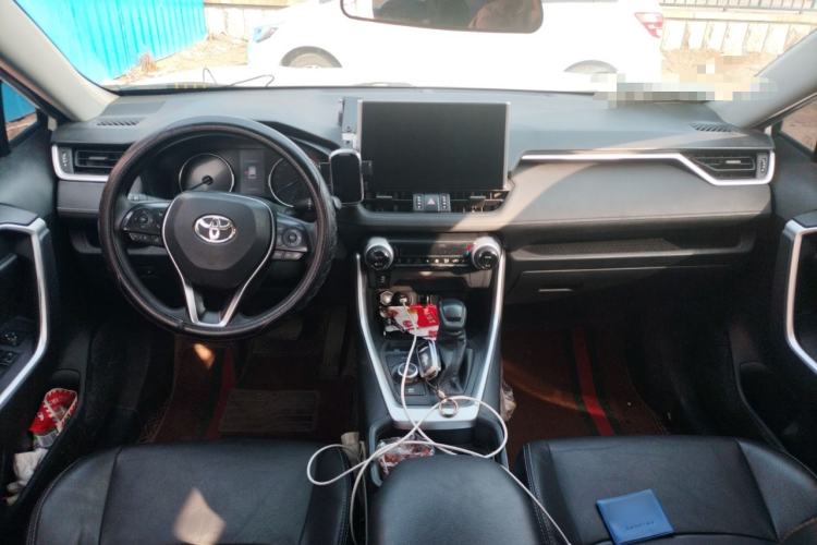 Used Toyota Wildlander 2021 Dual-Motor 2.5L E-CVT Four-Wheel Drive Luxury Edition Center Console