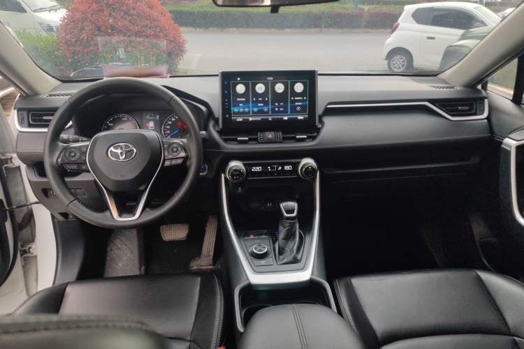 Used Toyota Wildlander 2021 Dual-Motor 2.5L E-CVT Four-Wheel Drive Luxury Edition Center Console