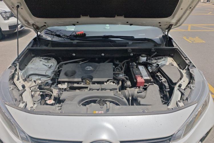 Used Toyota Wildlander 2021 2.0L CVT Two-Wheel Drive Luxury Edition Engine Bay