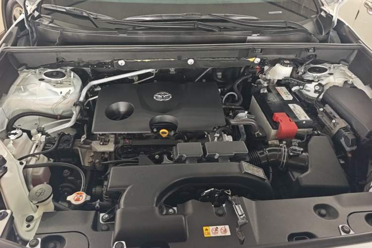 Used Toyota Wildlander 2021 2.0L CVT Two-Wheel Drive Luxury Edition Engine Bay