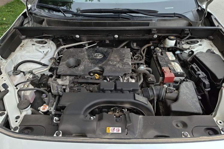 Used Toyota Wildlander 2021 2.0L CVT Two-Wheel Drive Luxury Edition Engine Bay