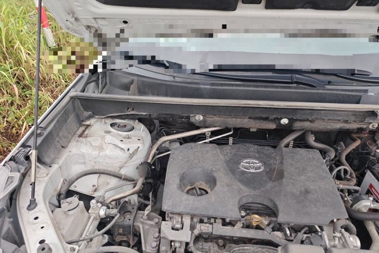 Used Toyota Wildlander 2021 2.0L CVT Two-Wheel Drive Luxury Edition Engine Bay Right